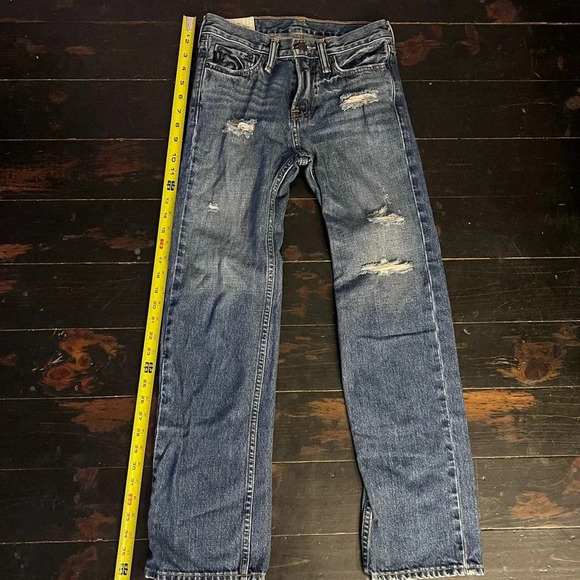 Abercrombie & Fitch Kids Classic Straight Distressed Jeans - Picture 8 of 8